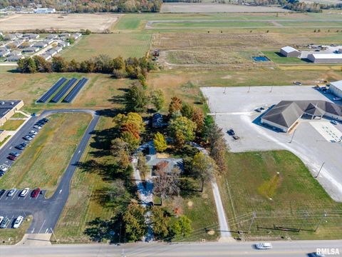 Tiny photo for 503 AIRPORT Road, Centralia, IL 62801 (MLS # EB460423)