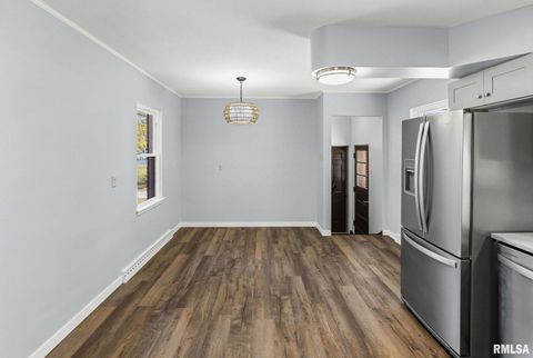 Tiny photo for 503 AIRPORT Road, Centralia, IL 62801 (MLS # EB460423)