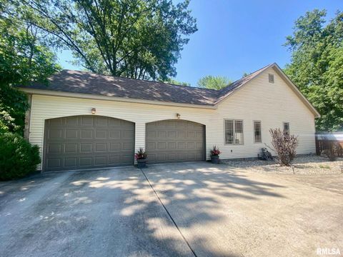Tiny photo for 10950 PRESTWICK Drive, Benton, IL 62812 (MLS # EB457169)