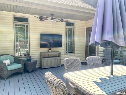 Tiny photo for 10950 PRESTWICK Drive, Benton, IL 62812 (MLS # EB457169)