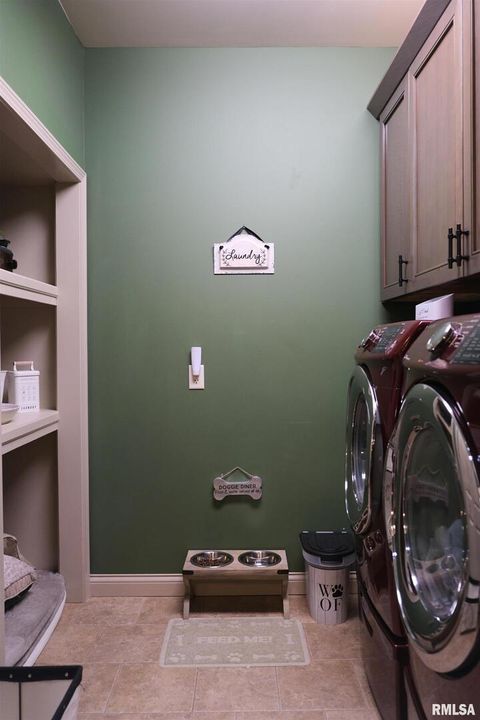 Tiny photo for 10950 PRESTWICK Drive, Benton, IL 62812 (MLS # EB457169)