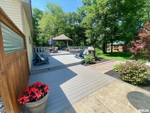 Tiny photo for 10950 PRESTWICK Drive, Benton, IL 62812 (MLS # EB457169)