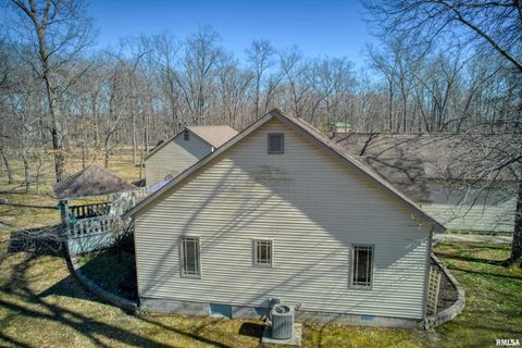 Tiny photo for 10950 PRESTWICK Drive, Benton, IL 62812 (MLS # EB457169)