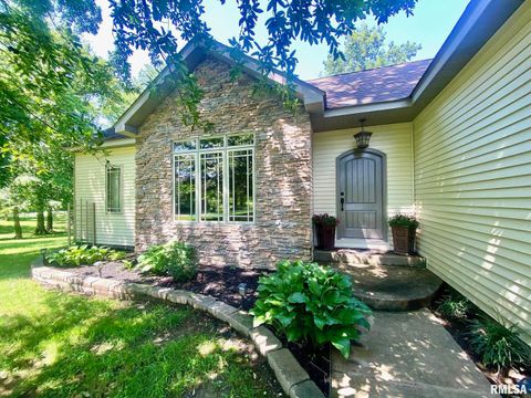 Tiny photo for 10950 PRESTWICK Drive, Benton, IL 62812 (MLS # EB457169)