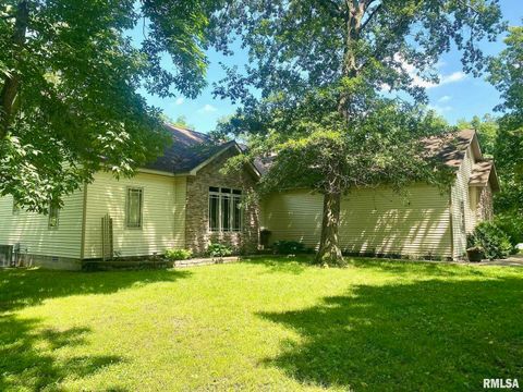 Tiny photo for 10950 PRESTWICK Drive, Benton, IL 62812 (MLS # EB457169)