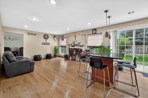 Tiny photo for 1162 HYANNIS Circle, Carol Stream, IL 60188 (MLS # 12720863)
