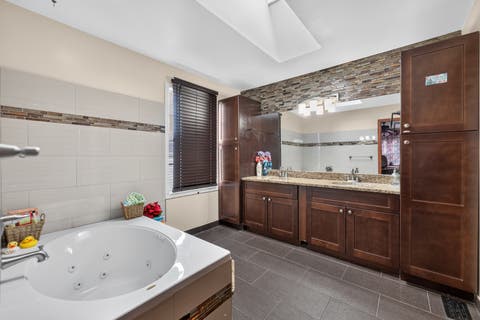Tiny photo for 1162 HYANNIS Circle, Carol Stream, IL 60188 (MLS # 12720863)