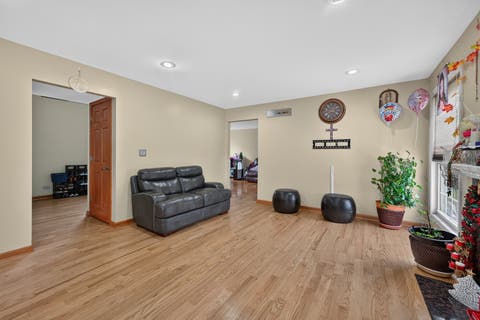 Tiny photo for 1162 HYANNIS Circle, Carol Stream, IL 60188 (MLS # 12720863)