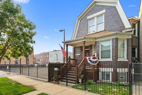 Tiny photo for 4250 W Monroe Street, Chicago, IL 60624 (MLS # 12698548)