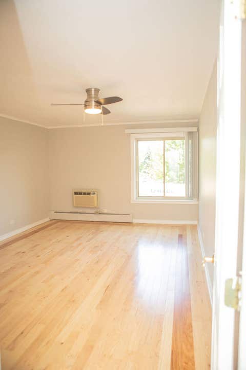 Tiny photo for 16 E Old Willow Road #206-S, Prospect Heights, IL 60070 (MLS # 12722081)