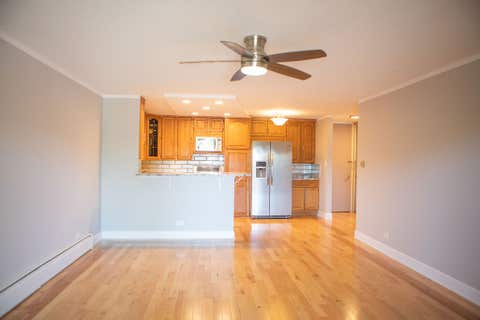 Tiny photo for 16 E Old Willow Road #206-S, Prospect Heights, IL 60070 (MLS # 12722081)