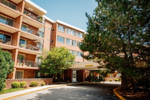 Photo of 16 E Old Willow Road #206-S, Prospect Heights, IL 60070 (MLS # 12722081)