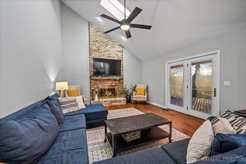 Tiny photo for 602 Highbury Lane, Geneva, IL 60134 (MLS # 12529305)