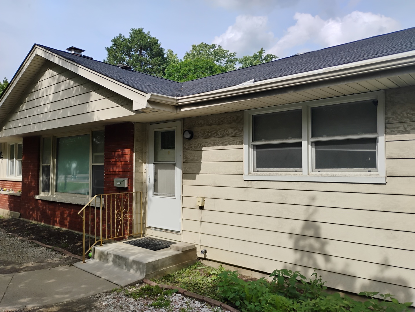 234 N Butterfield Road