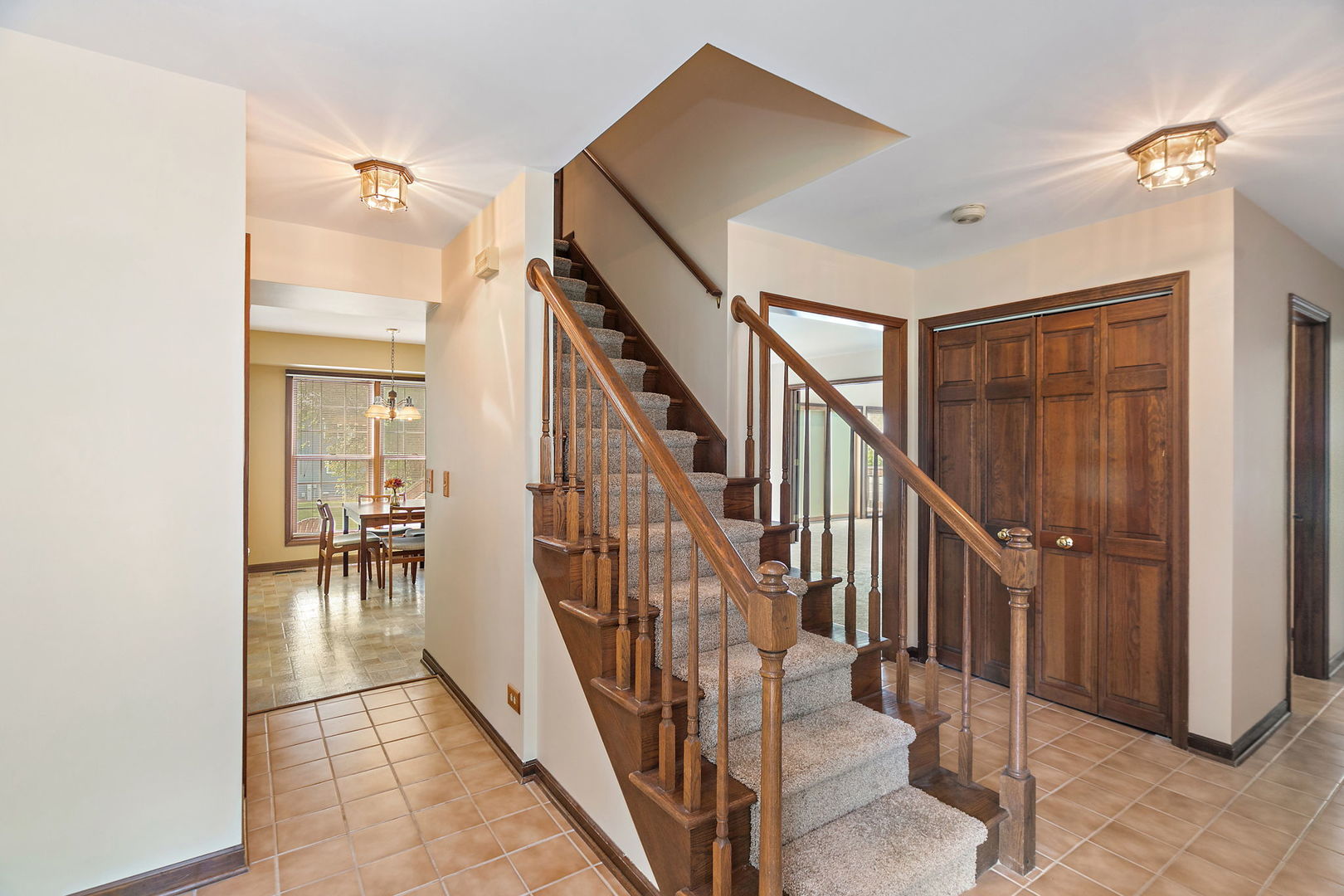 971 W Hidden Hills Lane