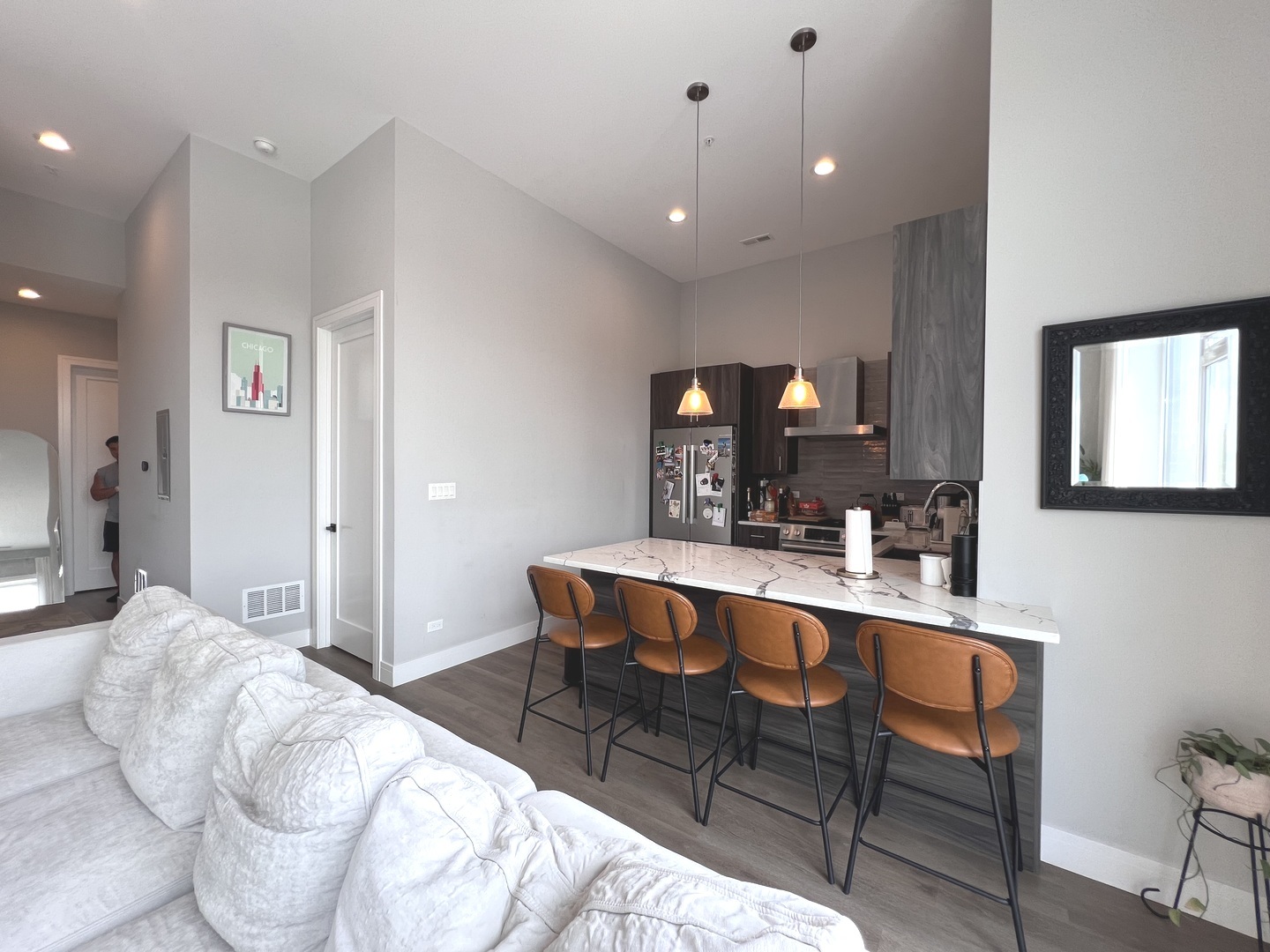 2423 W Fullerton Avenue 4G