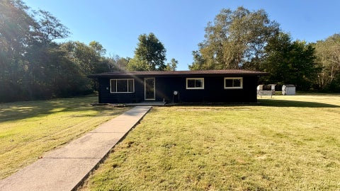Photo of 1001 Medlin Road, Centralia, IL 62801 (MLS # 12760106)