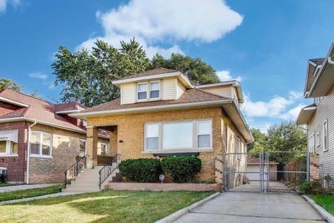 Tiny photo for 2007 S 9th Avenue, Maywood, IL 60153 (MLS # 12487906)