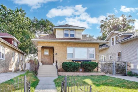 Photo of 2007 S 9th Avenue, Maywood, IL 60153 (MLS # 12487906)