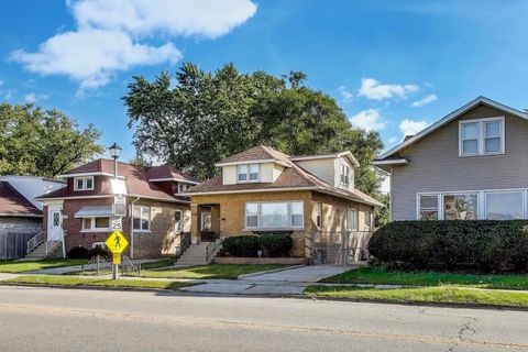 Tiny photo for 2007 S 9th Avenue, Maywood, IL 60153 (MLS # 12487906)