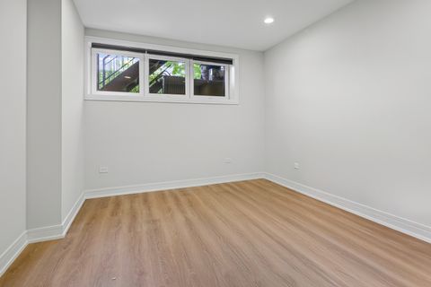Tiny photo for 5914 N Lincoln Avenue #1E, Chicago, IL 60659 (MLS # 12500821)