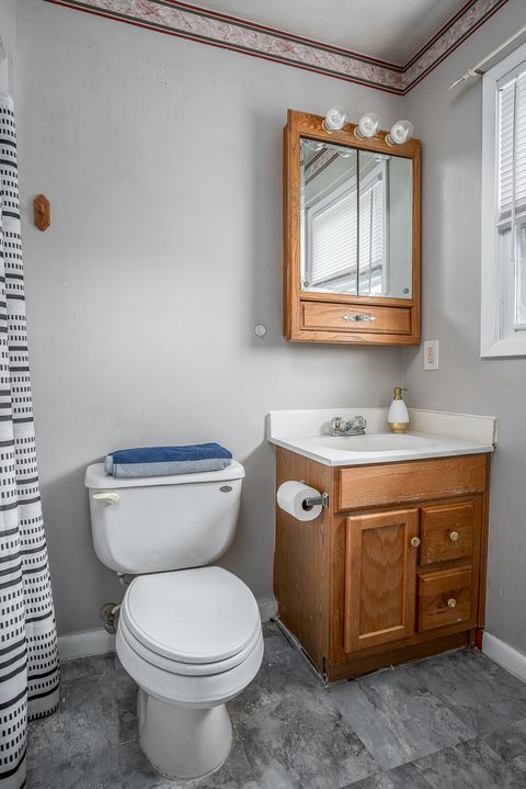 Tiny photo for 4318 18th Street, Bettendorf, IA 52722 (MLS # 12577771)