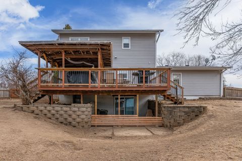 Tiny photo for 4318 18th Street, Bettendorf, IA 52722 (MLS # 12577771)