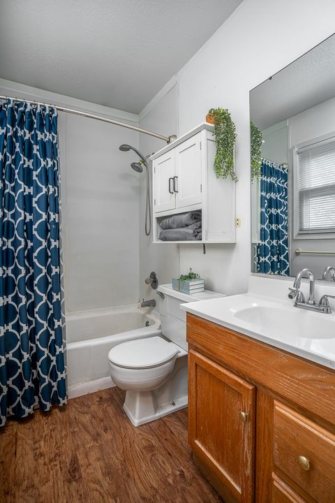 Tiny photo for 4318 18th Street, Bettendorf, IA 52722 (MLS # 12577771)