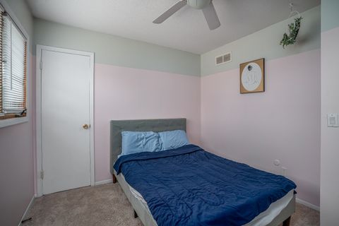 Tiny photo for 4318 18th Street, Bettendorf, IA 52722 (MLS # 12577771)