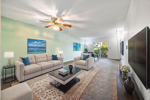 Tiny photo for 972 Thornton Lane #102, Buffalo Grove, IL 60089 (MLS # 12484813)