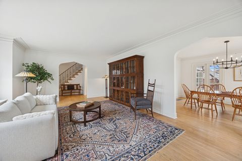 Tiny photo for 1116 N Elmwood Avenue, Oak Park, IL 60302 (MLS # 12468178)