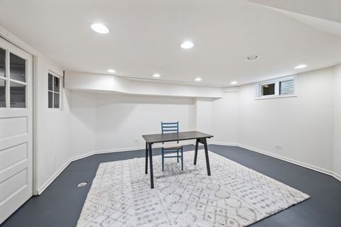 Tiny photo for 1116 N Elmwood Avenue, Oak Park, IL 60302 (MLS # 12468178)