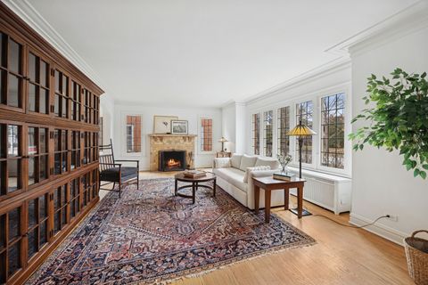 Tiny photo for 1116 N Elmwood Avenue, Oak Park, IL 60302 (MLS # 12468178)