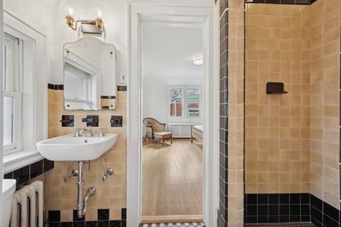 Tiny photo for 1116 N Elmwood Avenue, Oak Park, IL 60302 (MLS # 12468178)