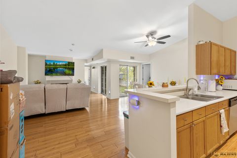 Tiny photo for 784 N Gary Avenue #212, Carol Stream, IL 60188 (MLS # 12491387)