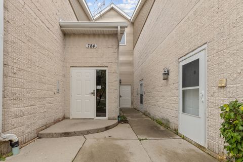 Tiny photo for 784 N Gary Avenue #212, Carol Stream, IL 60188 (MLS # 12491387)