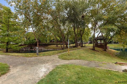 Tiny photo for 784 N Gary Avenue #212, Carol Stream, IL 60188 (MLS # 12491387)