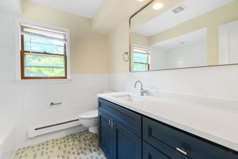 Tiny photo for 133 Mayflower Drive, Batavia, IL 60510 (MLS # 12434530)