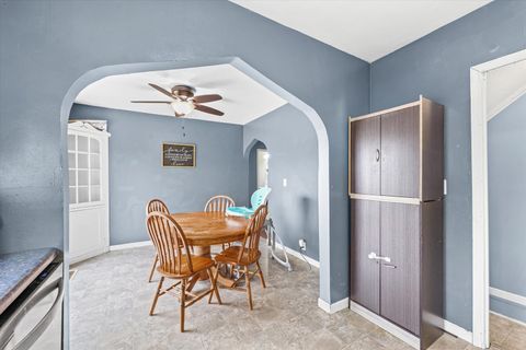 Tiny photo for 423 E Payson Street, Pontiac, IL 61764 (MLS # 12574896)