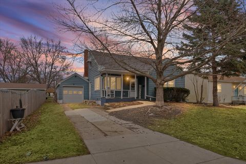 Photo of 423 E Payson Street, Pontiac, IL 61764 (MLS # 12574896)