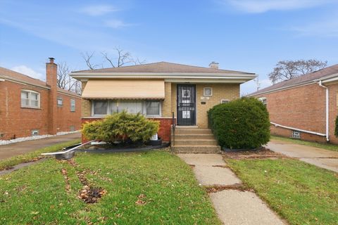 Tiny photo for 13921 S Stewart Avenue, Riverdale, IL 60827 (MLS # 12548364)
