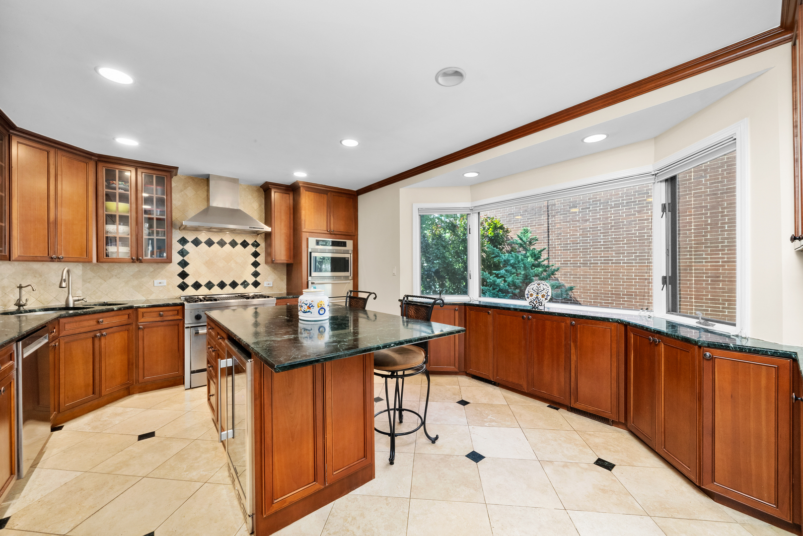 55 W Goethe Street 1222