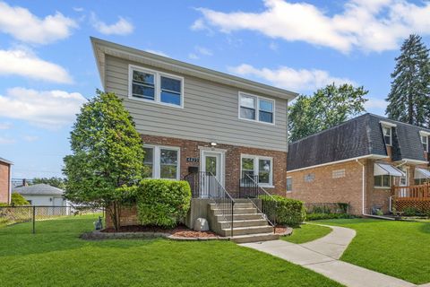 Tiny photo for 4423 Kolze Avenue, Schiller Park, IL 60176 (MLS # 12462371)