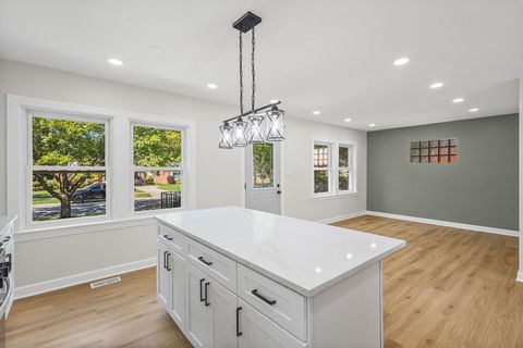 Tiny photo for 4423 Kolze Avenue, Schiller Park, IL 60176 (MLS # 12462371)