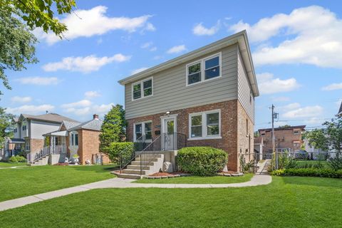 Tiny photo for 4423 Kolze Avenue, Schiller Park, IL 60176 (MLS # 12462371)