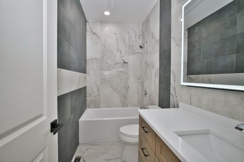 Tiny photo for 350 E Eastgate Place, Chicago, IL 60616 (MLS # 12619160)