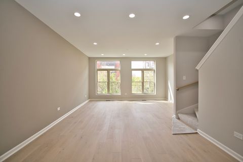 Tiny photo for 350 E Eastgate Place, Chicago, IL 60616 (MLS # 12619160)
