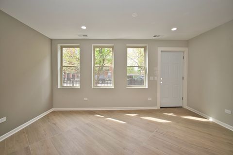 Tiny photo for 350 E Eastgate Place, Chicago, IL 60616 (MLS # 12619160)