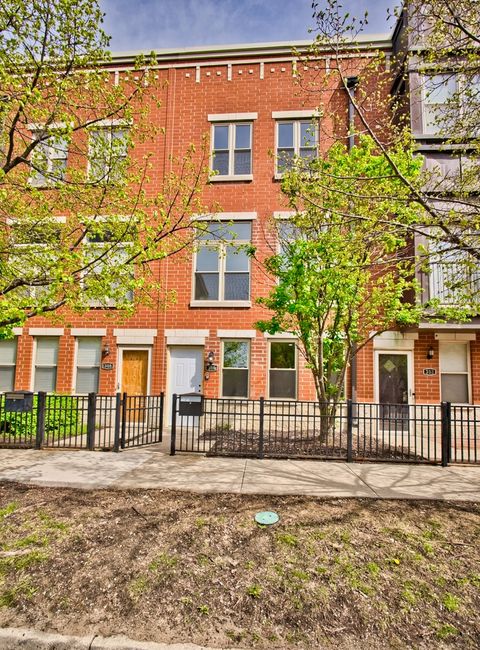 Tiny photo for 350 E Eastgate Place, Chicago, IL 60616 (MLS # 12619160)