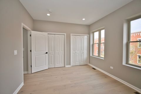 Tiny photo for 350 E Eastgate Place, Chicago, IL 60616 (MLS # 12619160)